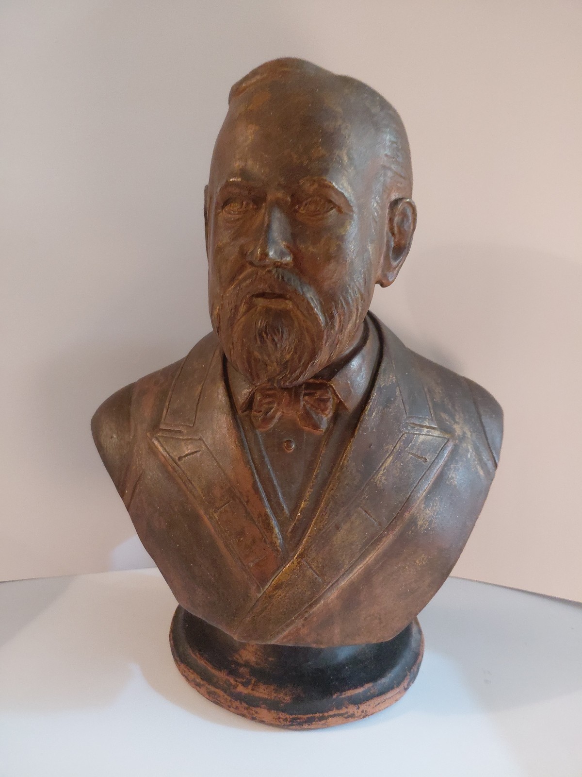 ANTIQUE 20th President James A. Garfield Clay Presidential Bust from 1910
