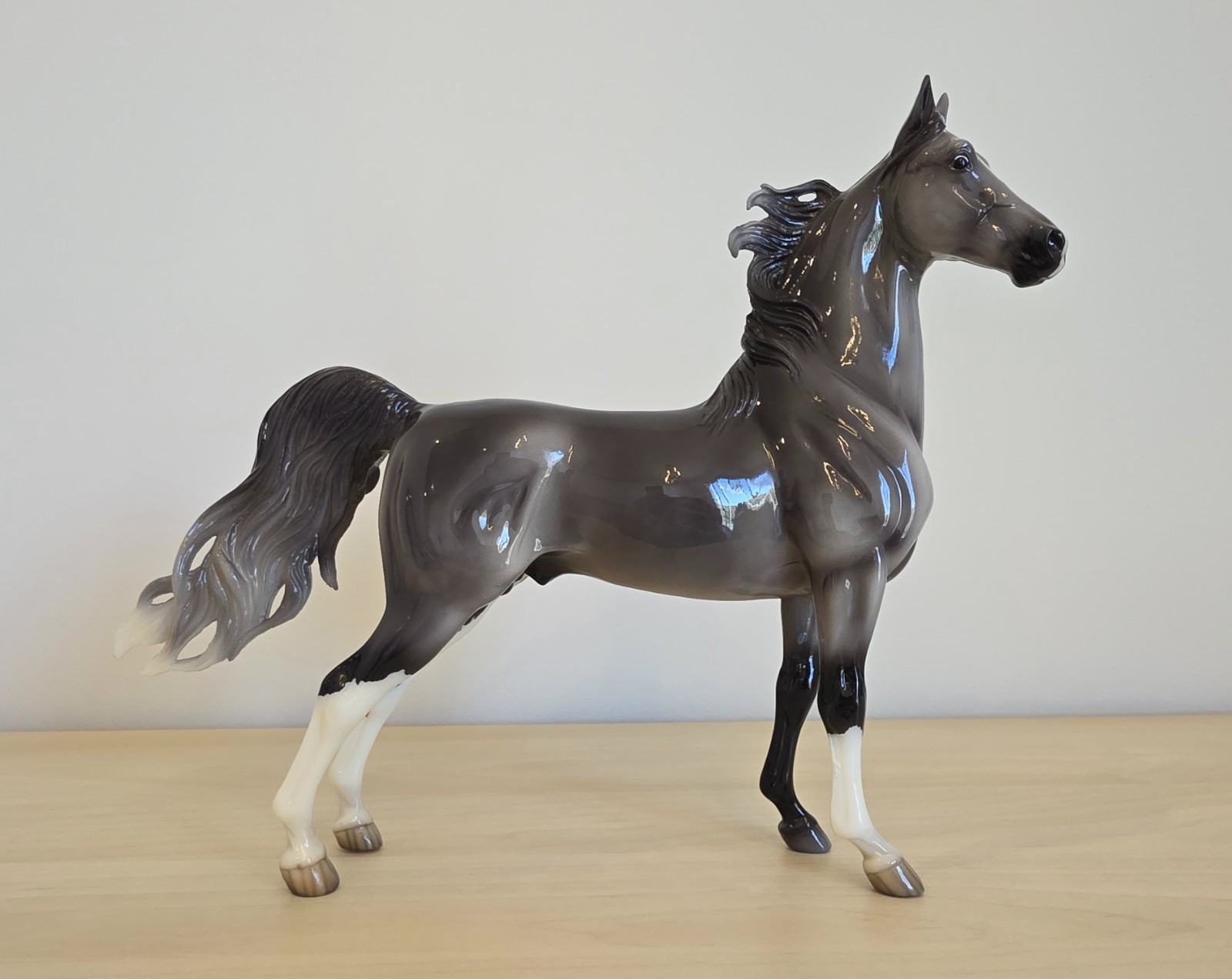 Breyer Traditional Model Horse RYMAN #711163 Glossy Saddlebred Stallion 1/1120