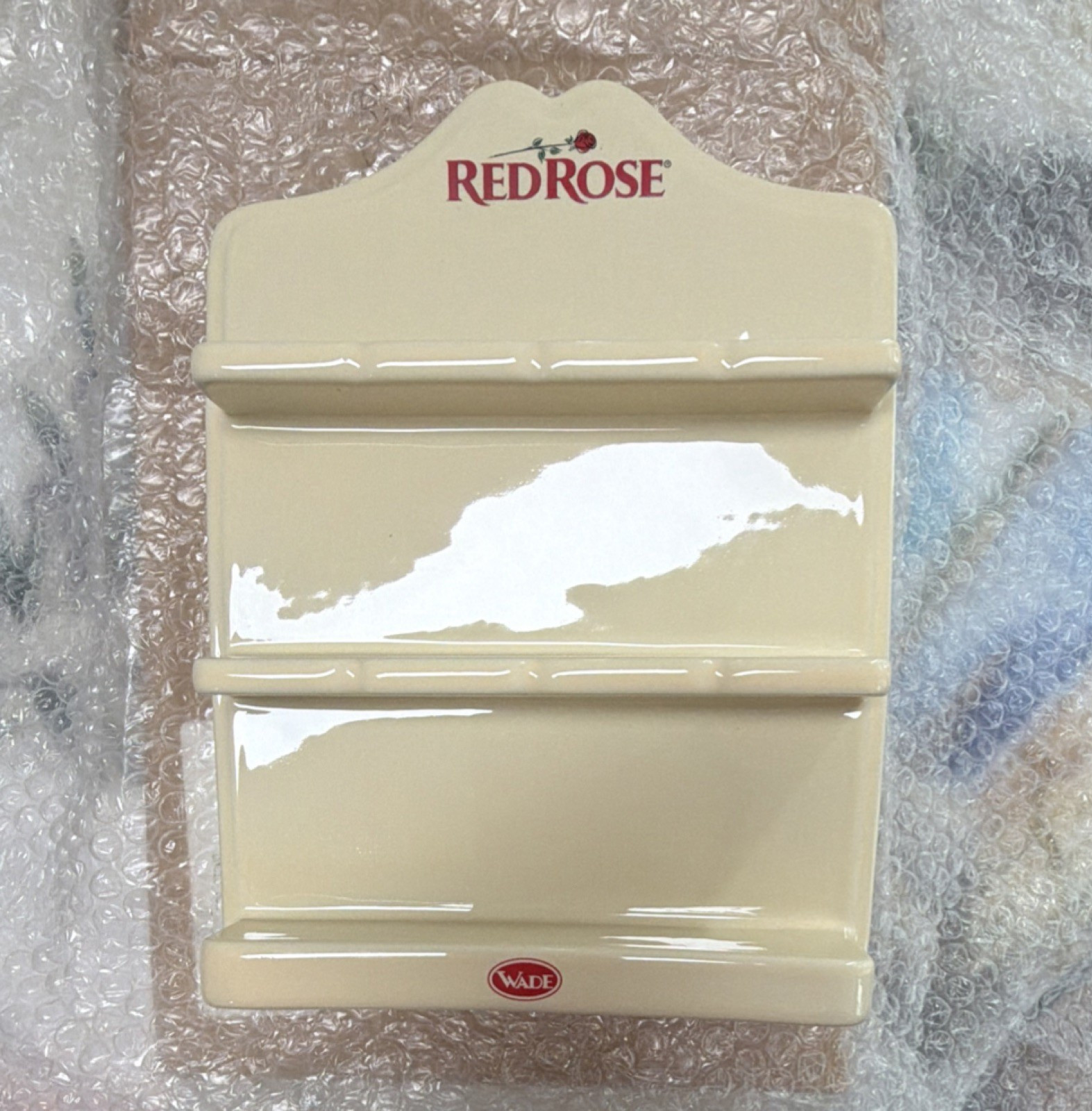 Wade Red Rose Tea 2009 Ceramic Wall Mount Holder Beige Vintage