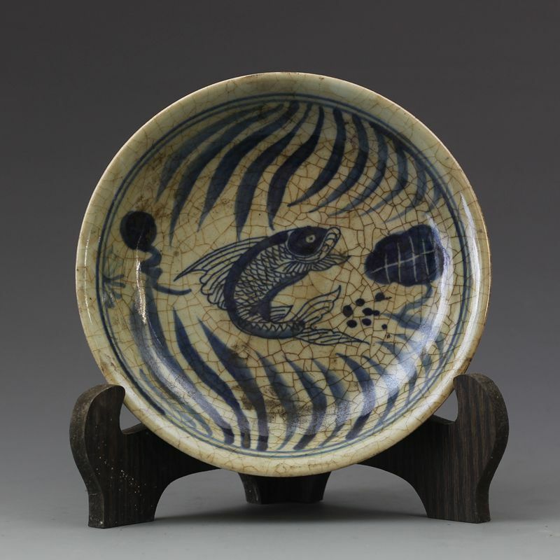 Antique Porcelain Ming Xuande Mark Handpainting Blue White Fish Plate Collection
