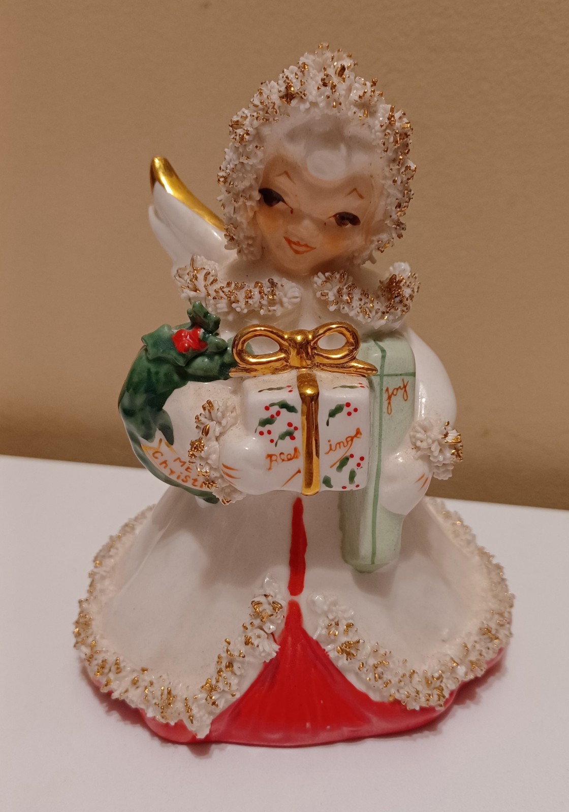 Vtg NAPCO Japan Ceramic Christmas White Angel Holding Gifts MCM READ