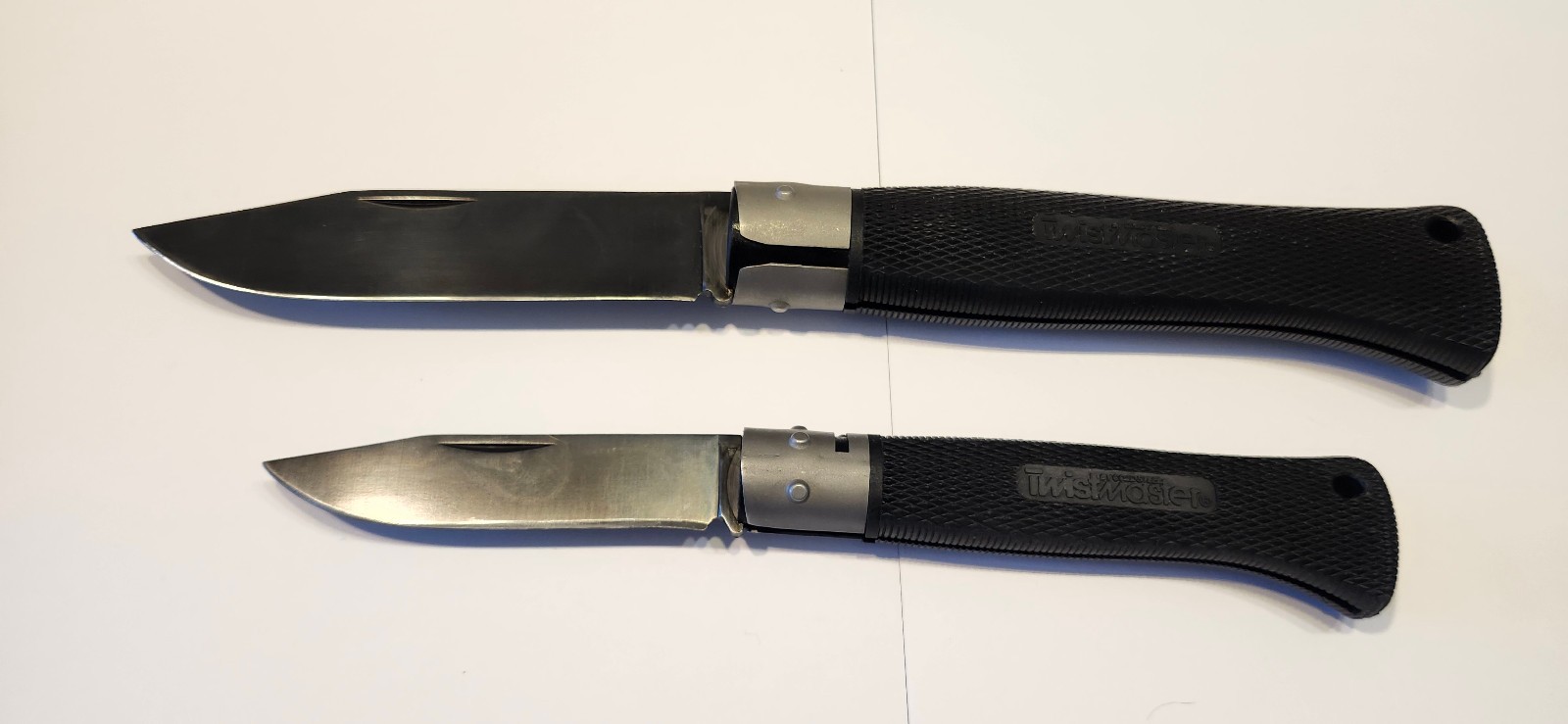 Vintage Cold Steel Twistmaster Large + Medium Set Carbon V USA Folding Knives