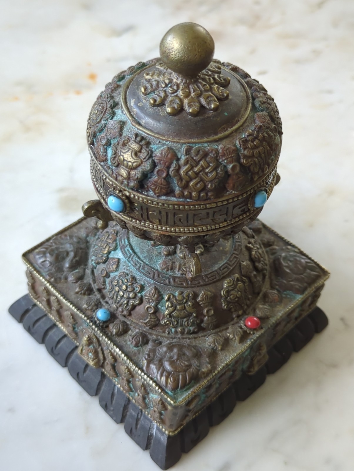 Authentic  Tibetan/Nepalese Desktop Prayer Wheel w Original Mantra Scroll