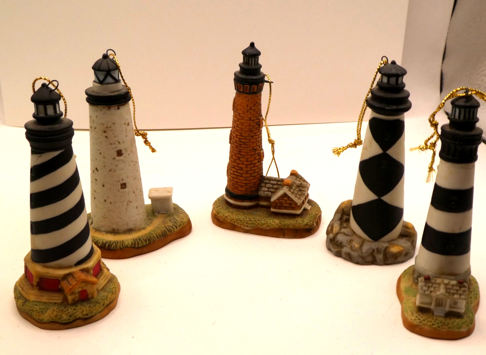Geo Z Lefton Lighthouse of the Outer Banks Ornaments  Set of 5 - 2000/2002
