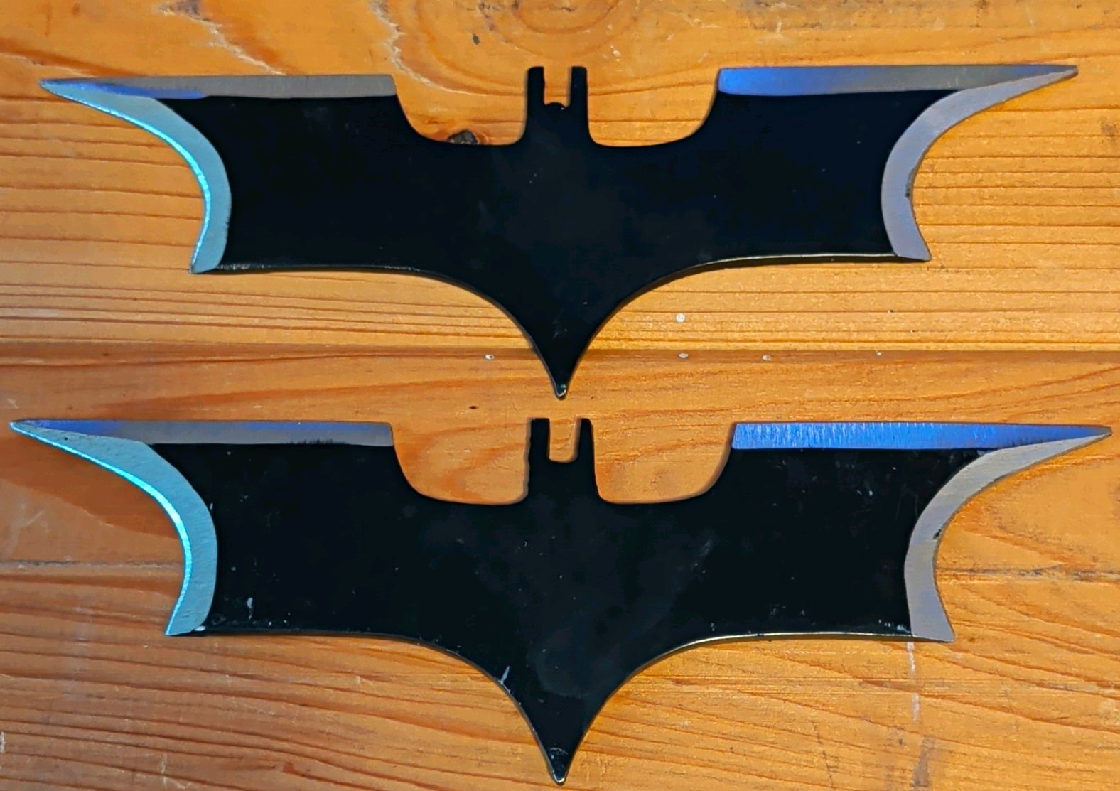 Batarangs Batman Symbol Shaped Throwing Knives, Steel Black Blades, Sheath Batarangs Batman Symbol Shaped Throwing Knives, Steel Black Blades, Sheath