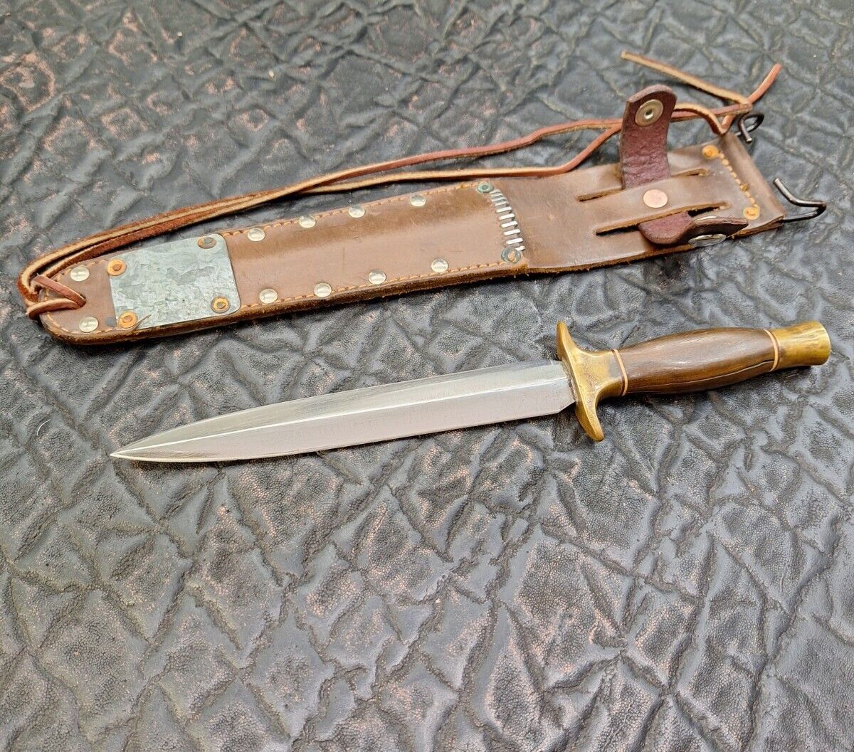 Vintage Unmarked Custom Knife 7\