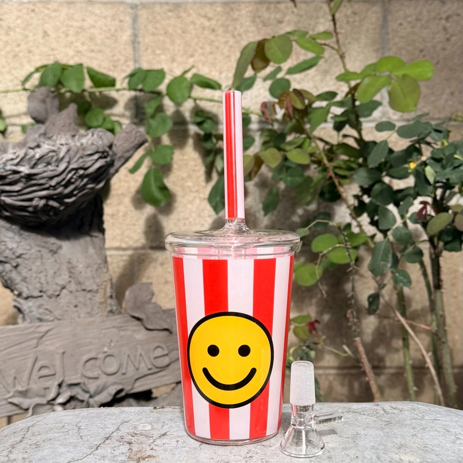 4.5'' Smile Cup with Straw Shape Glass Bong 💗 Water Pipe Hookahs in 14mm Bowl