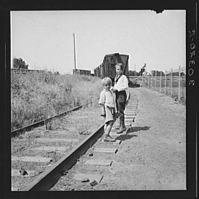 Toppenish Yakima Valley Washington 1939 Children by Railroad Track FSA