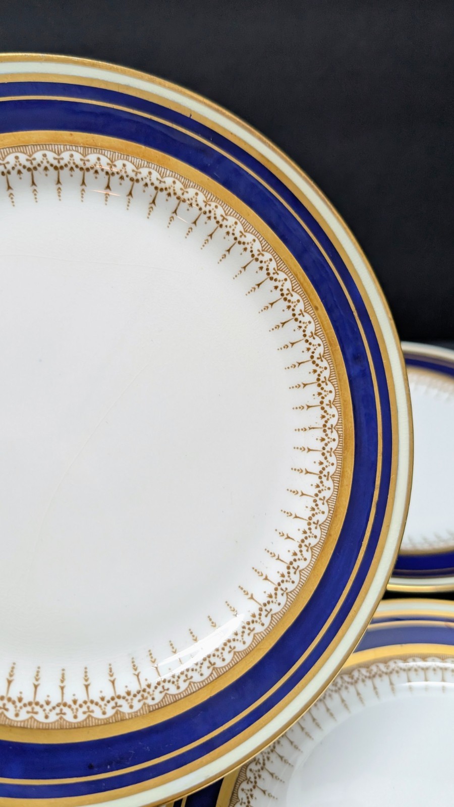PARAGON Athena Athene ENGLAND Ivory Gold Cobalt Blue Queen Elizabeth Plate 7\