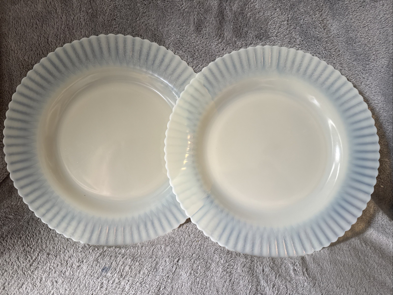 Set of 2 Macbeth Evans Petalware Monax White 9\