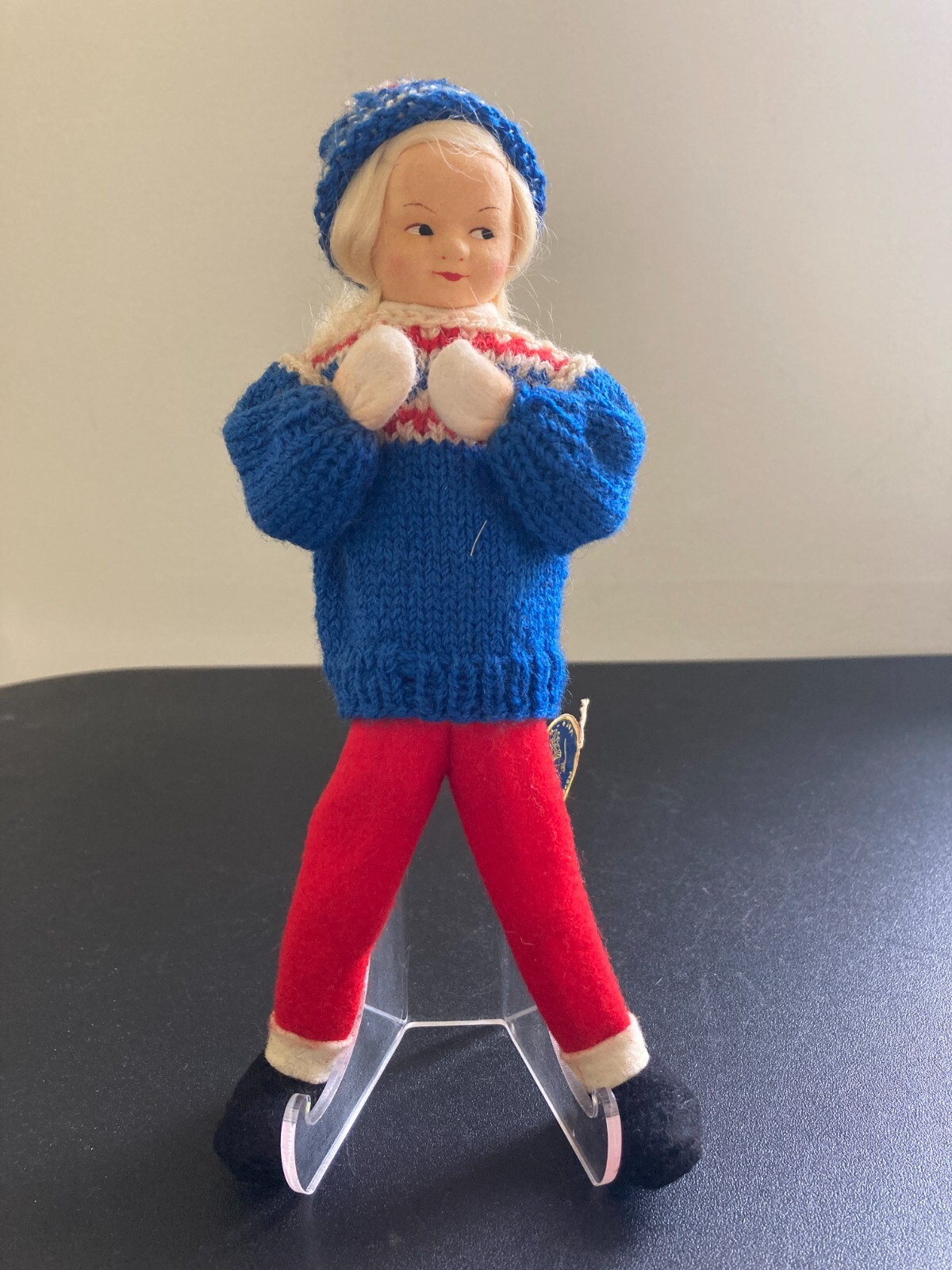 Vintage Ronnaug Petterssen Red & Blue Wool 8\ Vintage Ronnaug Petterssen Red & Blue Wool 8\