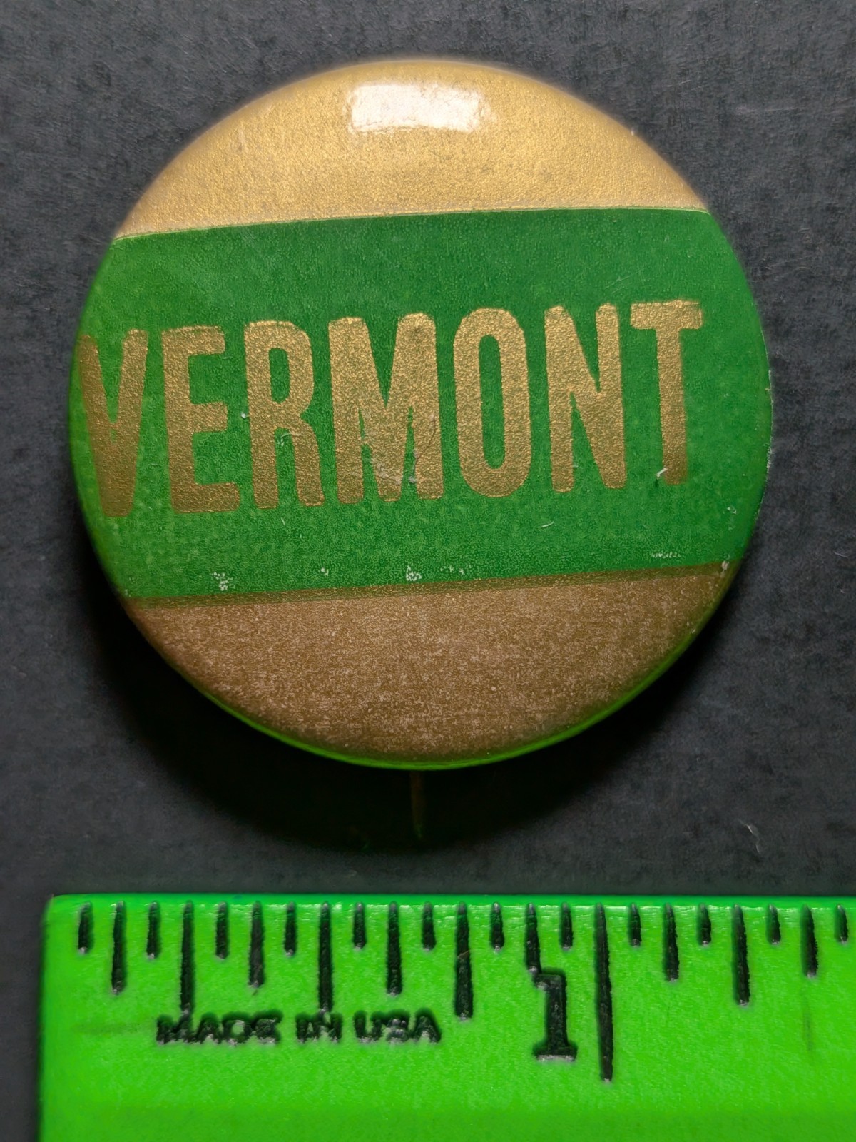 Vintage Vermont College University Pinback Pin Vintage Vermont College University Pinback Pin