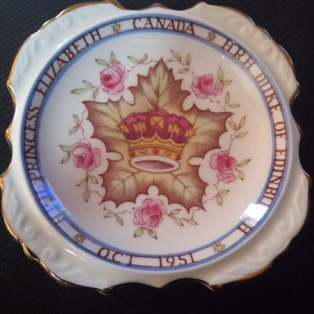 Vtg PARAGON HRH Princess Elizabeth Duke Edinburgh Canada Oct 1951 Dish Yellow 💛