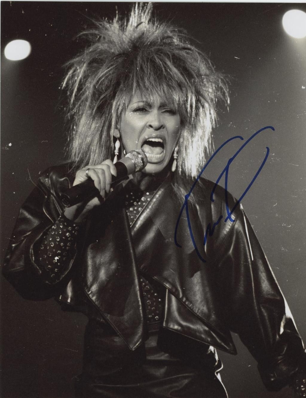 Tina Turner-Signed Photograph MINT