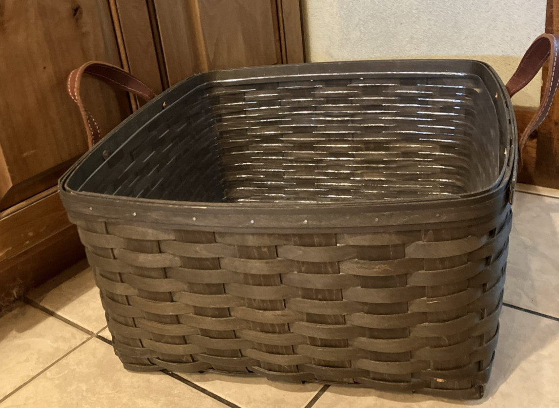 Longaberger med Wash Day Basket Deep Brown leather handles w/Protector 2010 READ Longaberger med Wash Day Basket Deep Brown leather handles w/Protector 2010 READ