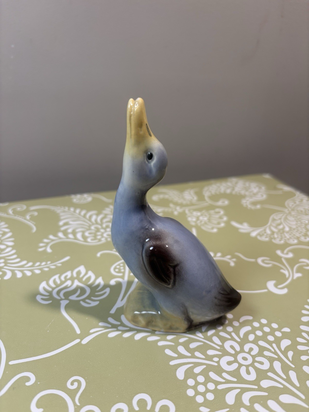 Vintage Blue Duck Porcelain Figurine Head Up Looking Skyward 4.5\