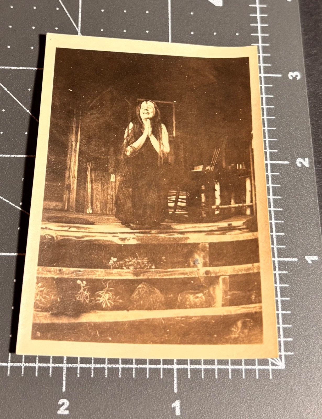 Unusual 1920s BEGGING Woman on Knees Porch MERCY SIR Odd Vtg Snapshot PHOTO