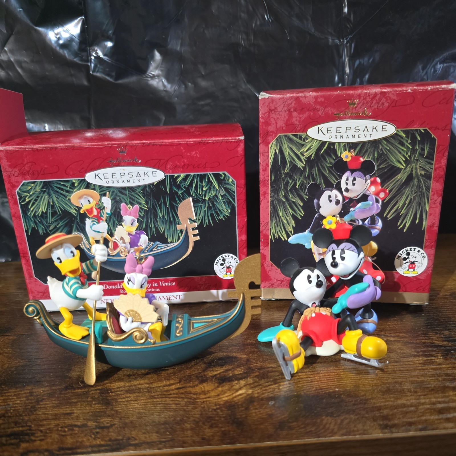 Hallmark Disney Keepsake Ornaments Lot 2 Donald & Daisy, Mickey & Minnie 1997-98