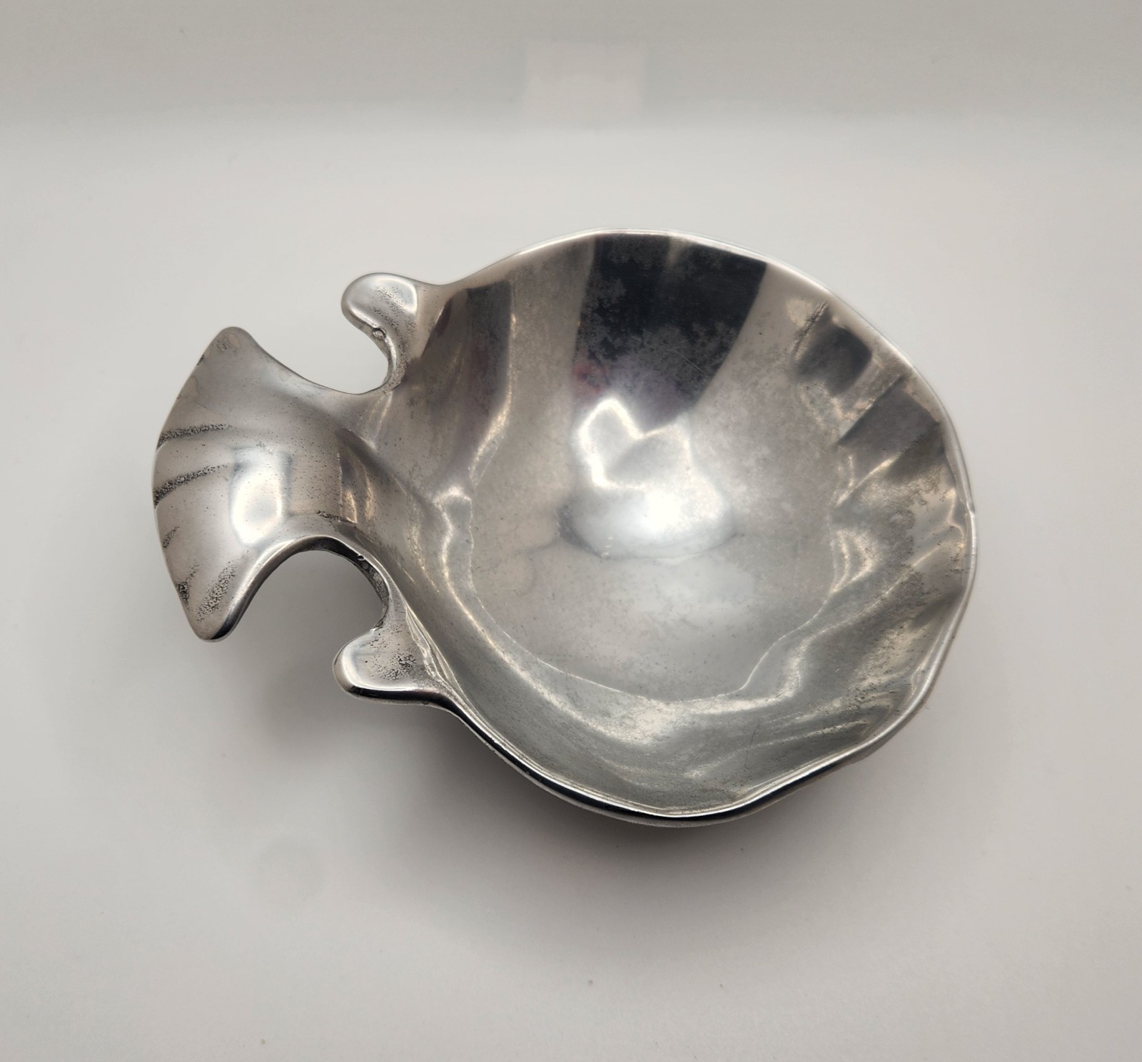 Vintage Wilton Armetale Pewter Fish Tail Footed Trinket Dish Bowl Bruce Fox 
