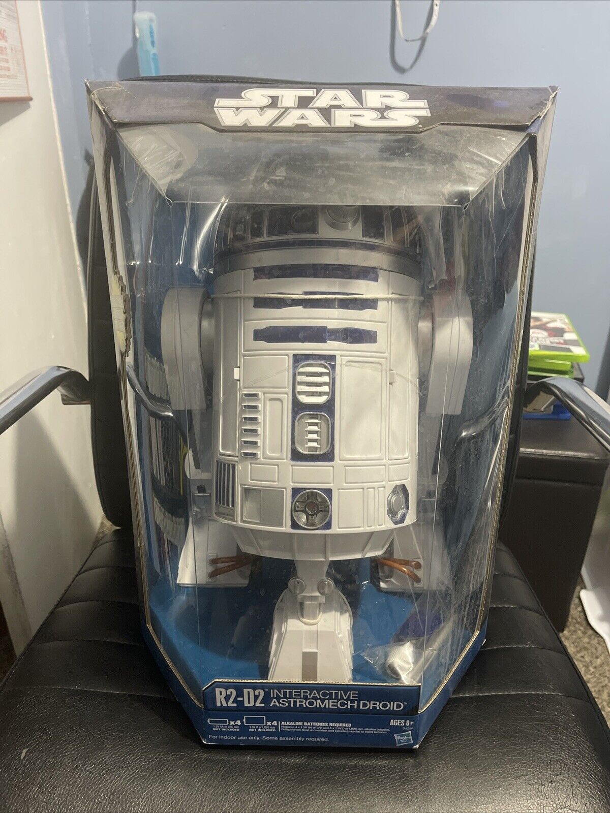 Star Wars  R2D2 Astromech Droid 2nd Generation NEW Sealed Hasbro Full Details-