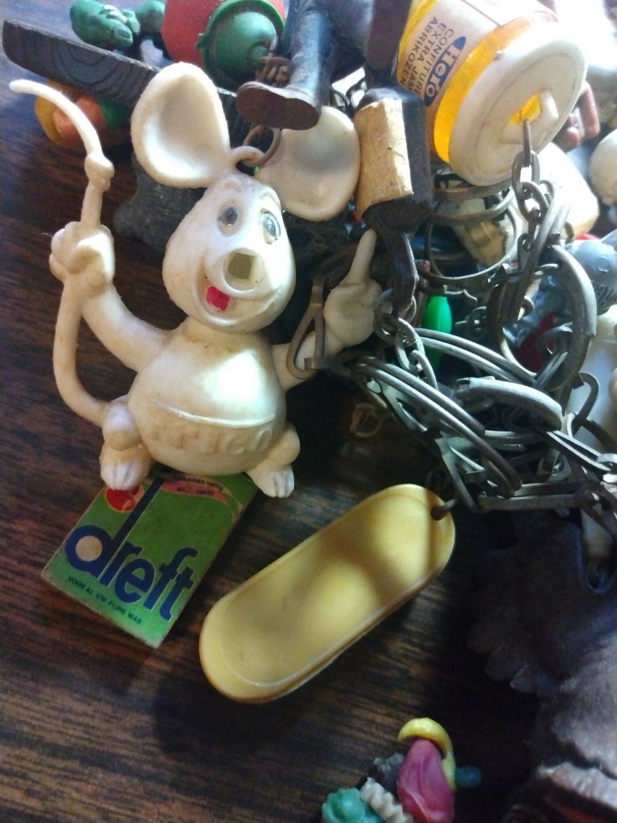 VINTAGE NETHERLANDS KEY CHAINS LOT
