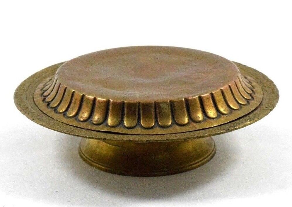 Decorative Vintage Highly Collectible Brass Hand Crafted Nice Platter. G26-26 