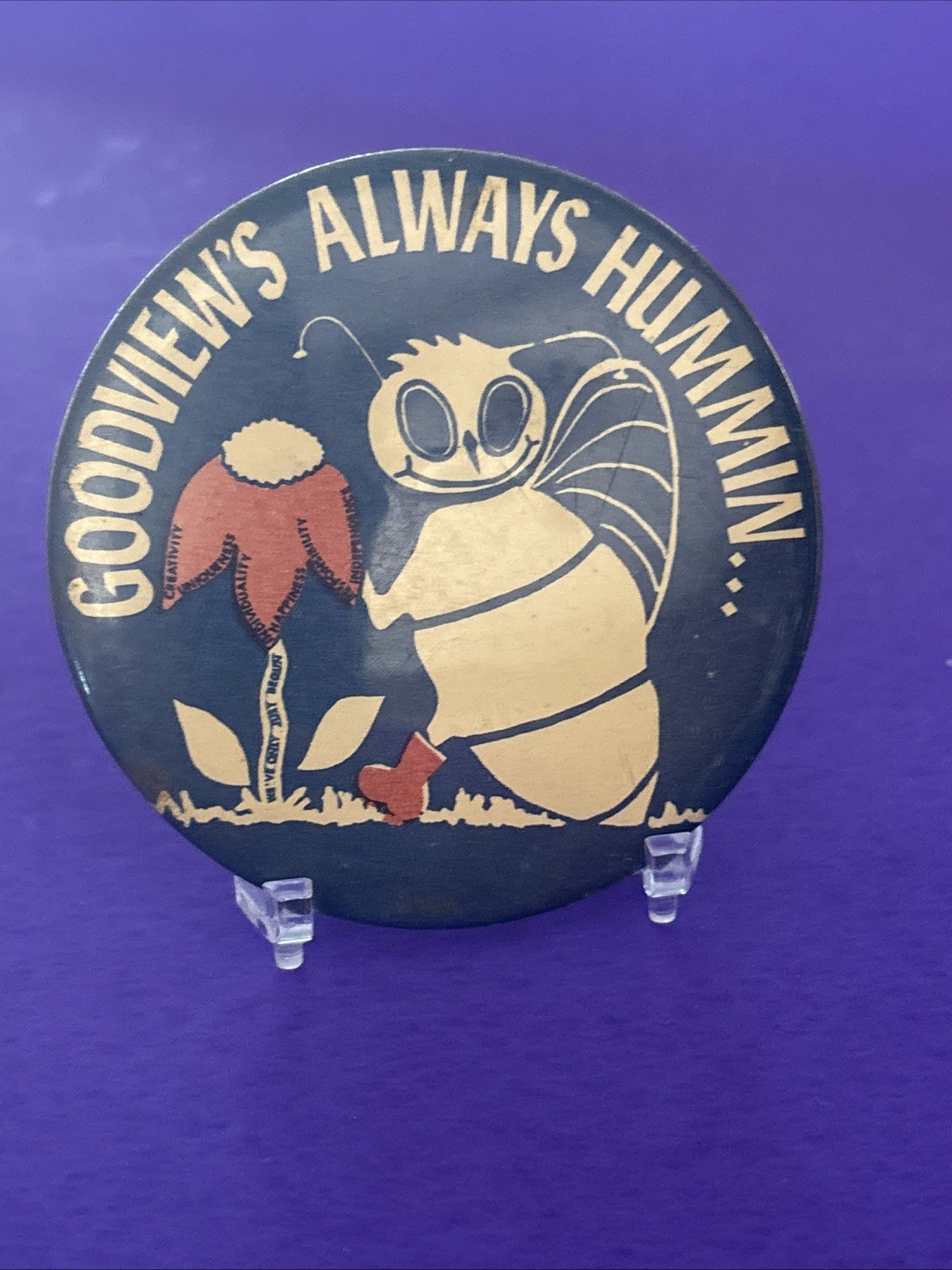 Vtg Goodview Minnesota Always Hummin Button Pin