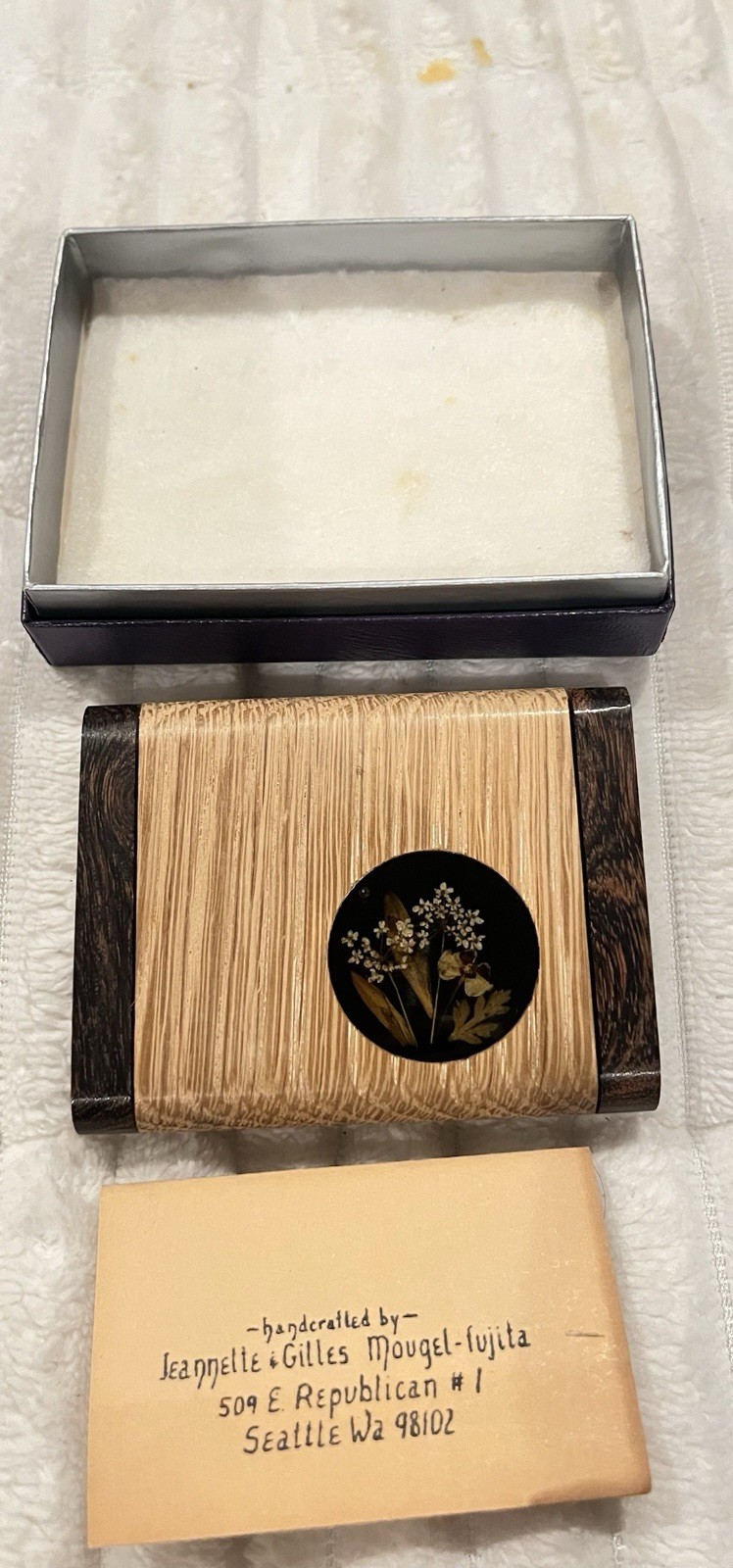 Beautiful Vintage Wooden Mirror Compact w/inlay Flowers 3x2 1/2