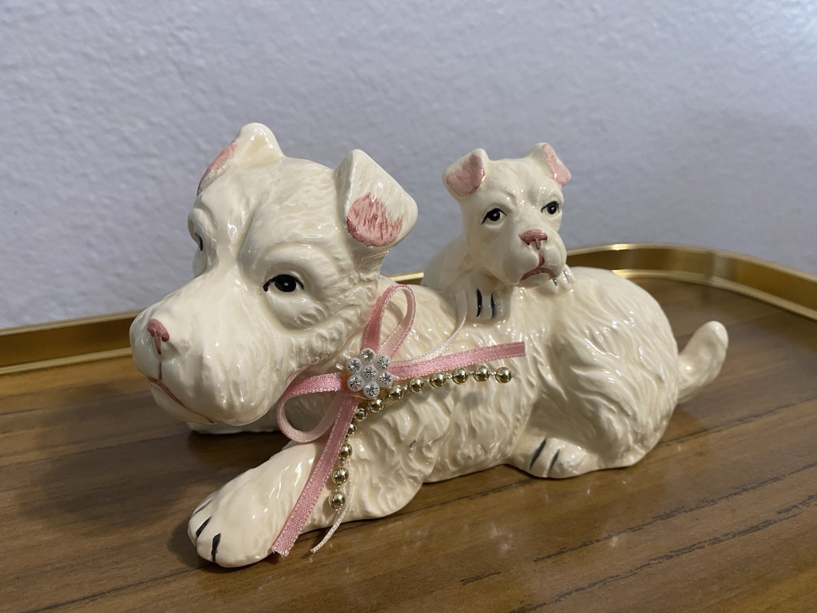 Vintage Ceramic White Scottish Terrier Mom And Puppy Dog With Pink Bow Figurine 