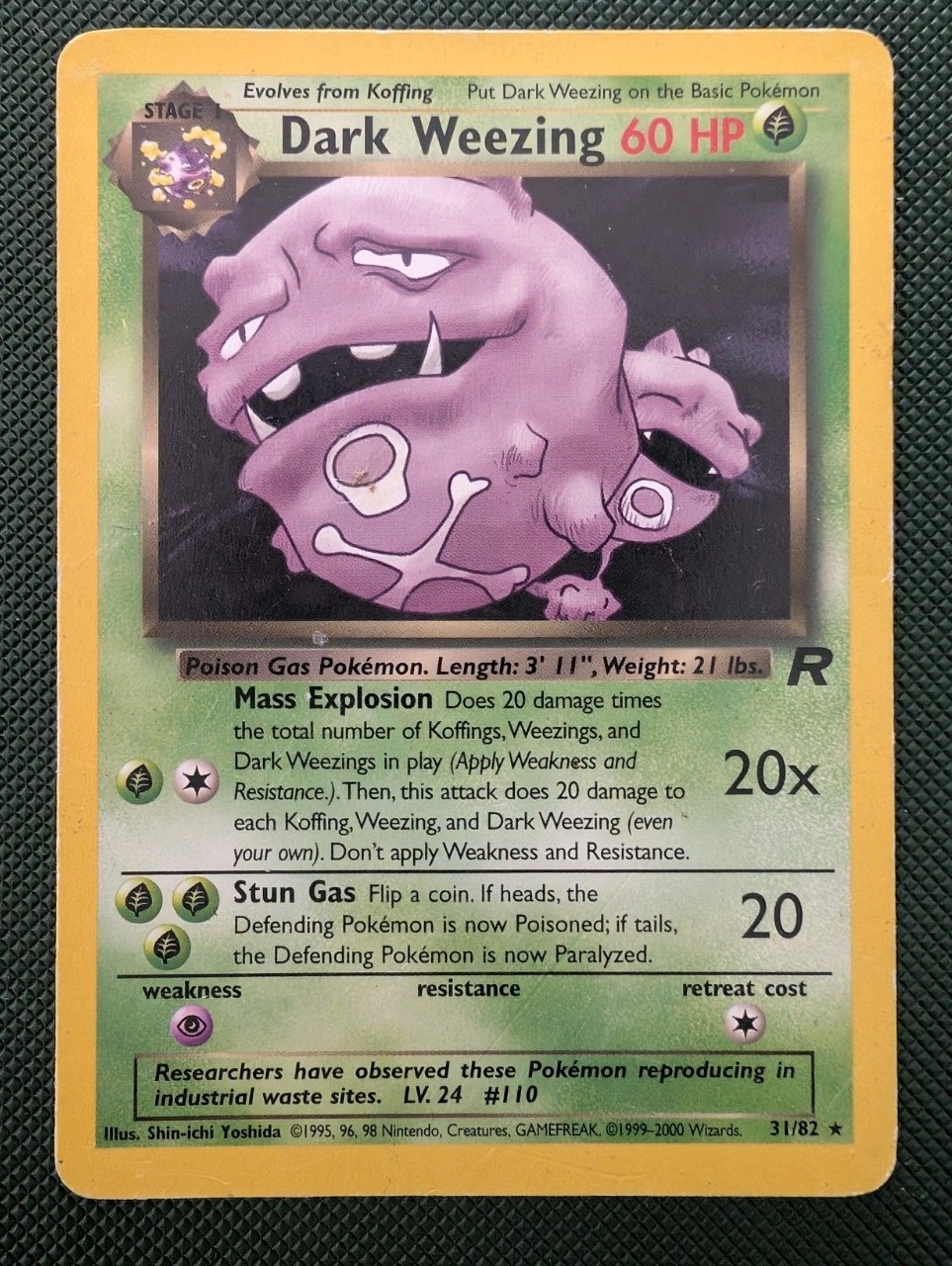 Pokemon Dark Weezing 31/82 Rare 60 HP English 1999
