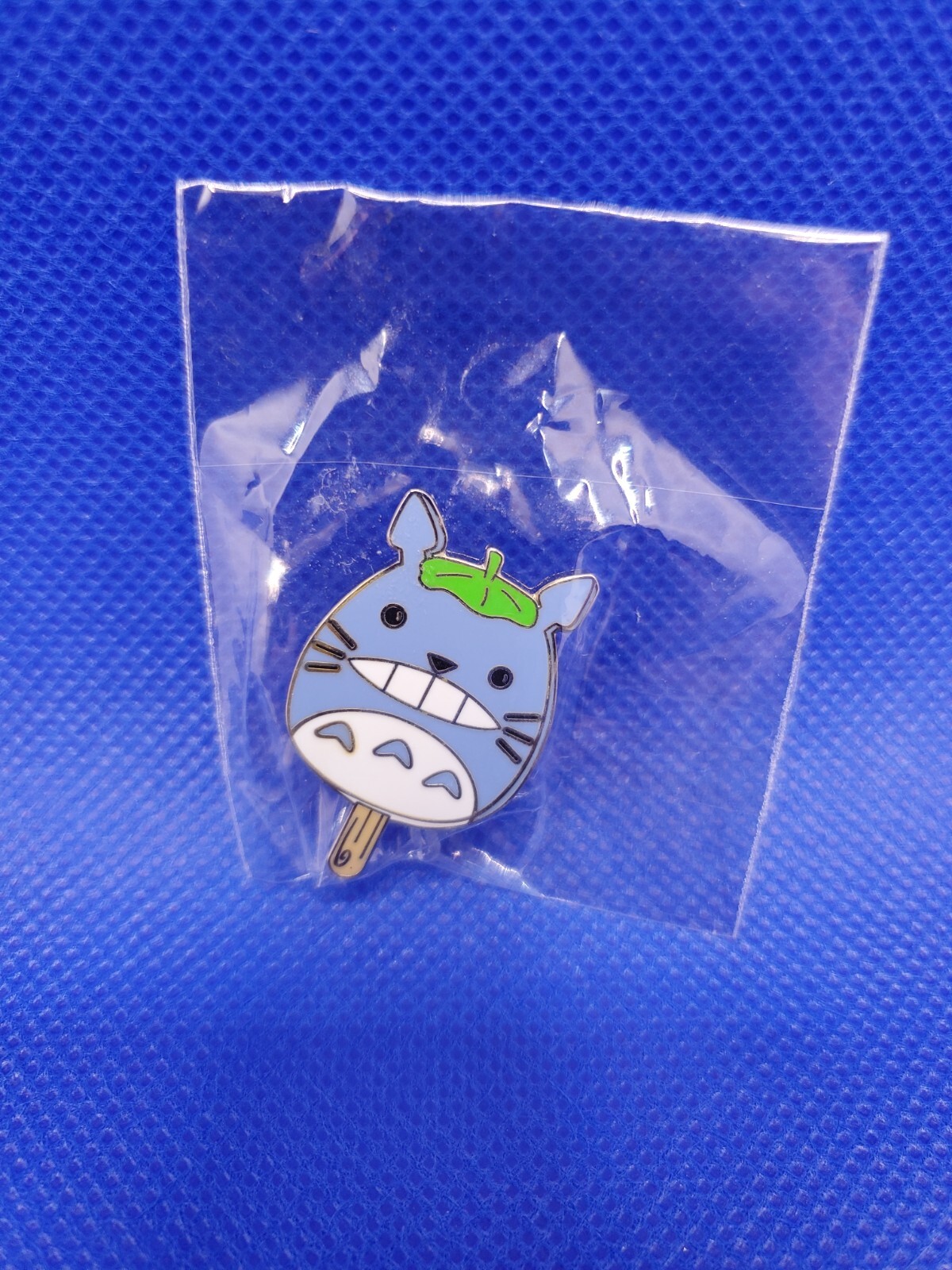 Popsicle Smiling Troll Totoro Fun Animal Enamel Brooch Fun Animal Lapel Pin Blue