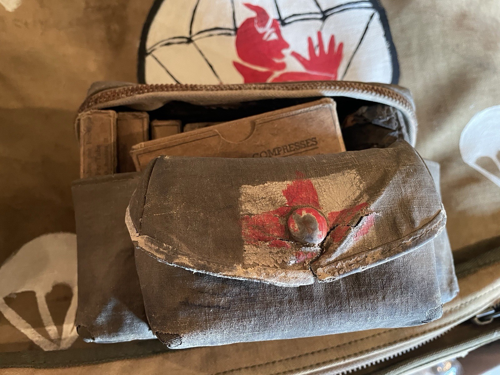 WW2 Airborne Paratrooper C-47 First Aid Kit Treated Cloth With Contents —Salty