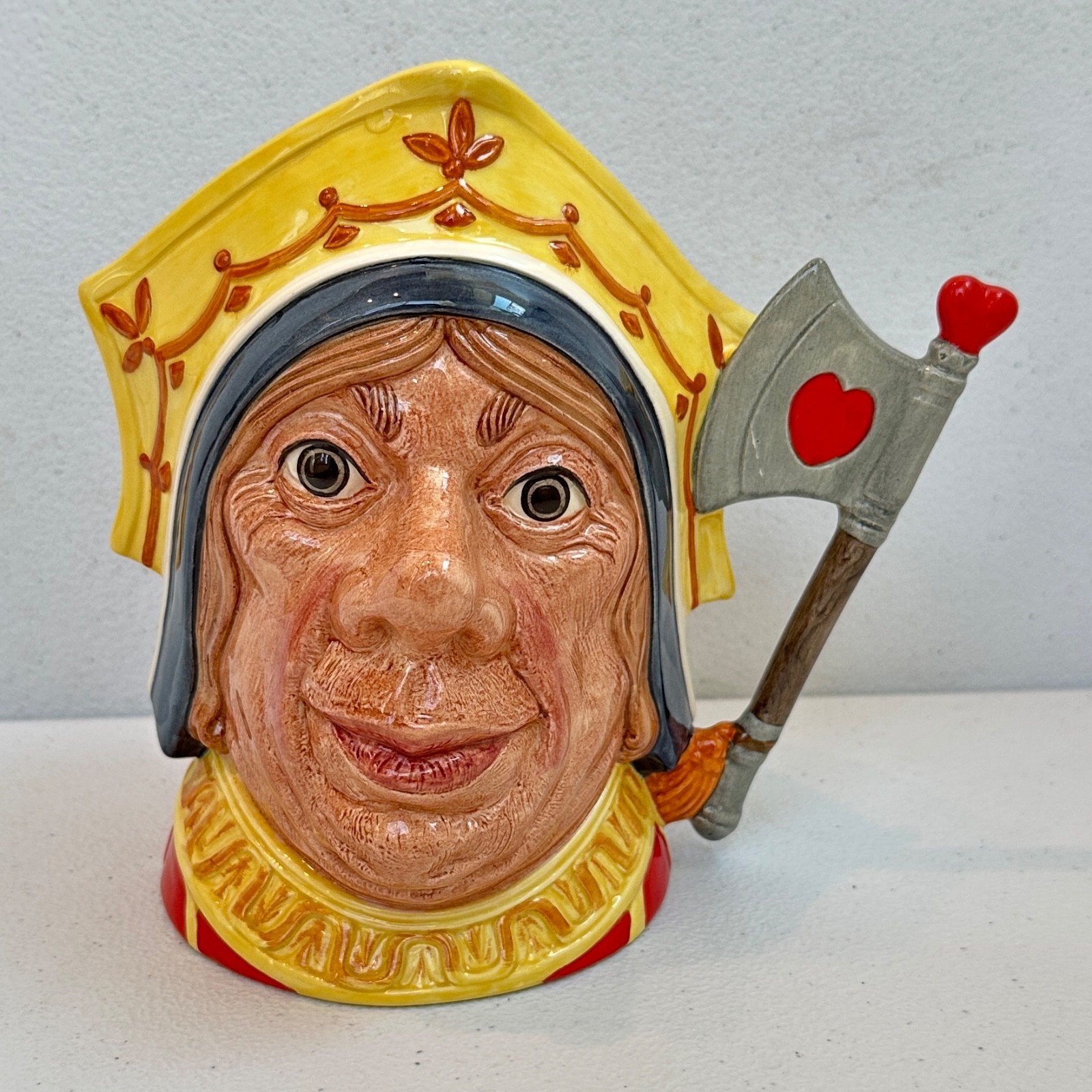 Royal Doulton The Red Queen D6777 Large Character Jug Alice in Wonderland 1987 Royal Doulton The Red Queen D6777 Large Character Jug Alice in Wonderland 1987