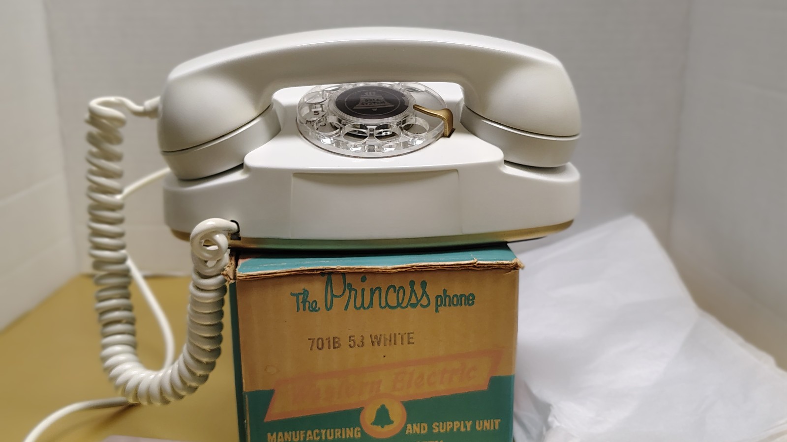 MCM PRINCESS 701B TELEPHONE  in Original Time Capsule Condition: January 1961