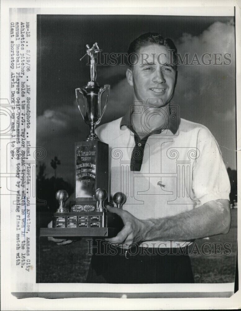 1956 Lou Kretlow Trophy He Won Baseball Players Golf Tournament 10X8 Wirephoto