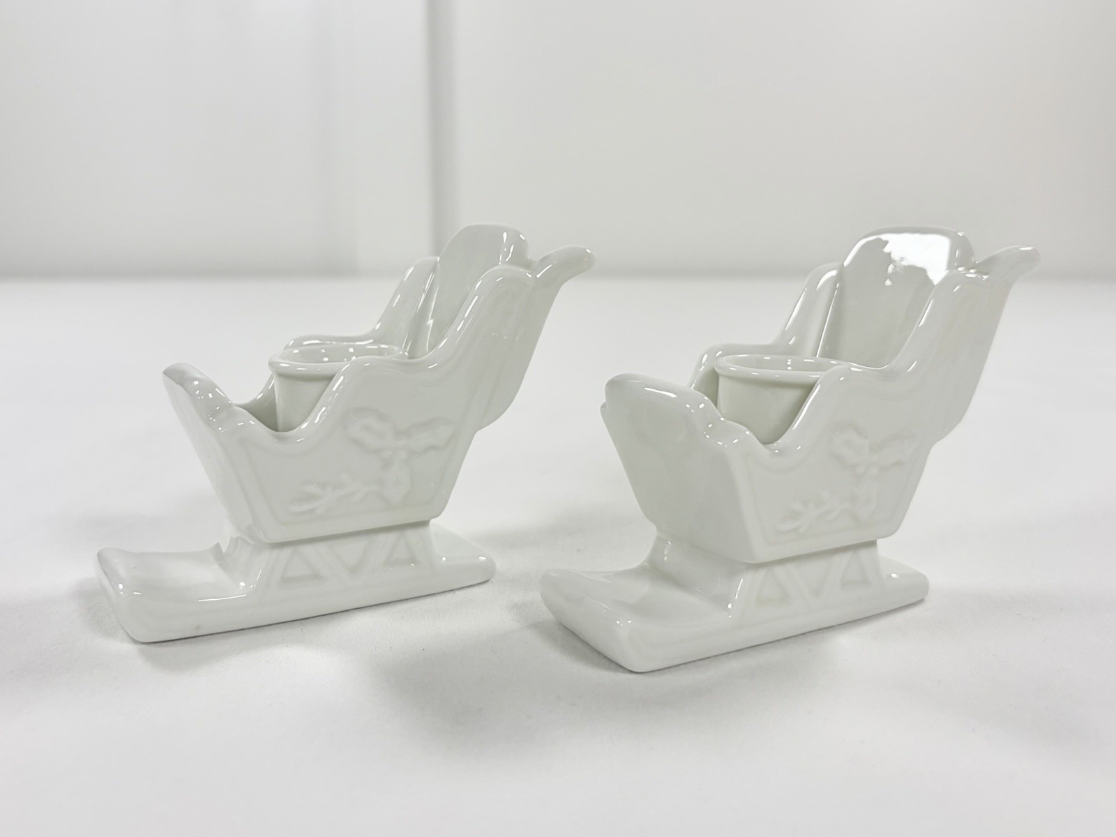 2 Vintage Colonial Candle Co White Ceramic Sleigh Christmas Taper Holder Pair