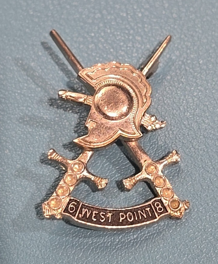 RARE West Point Class of 1968 Pin Back Badge-\