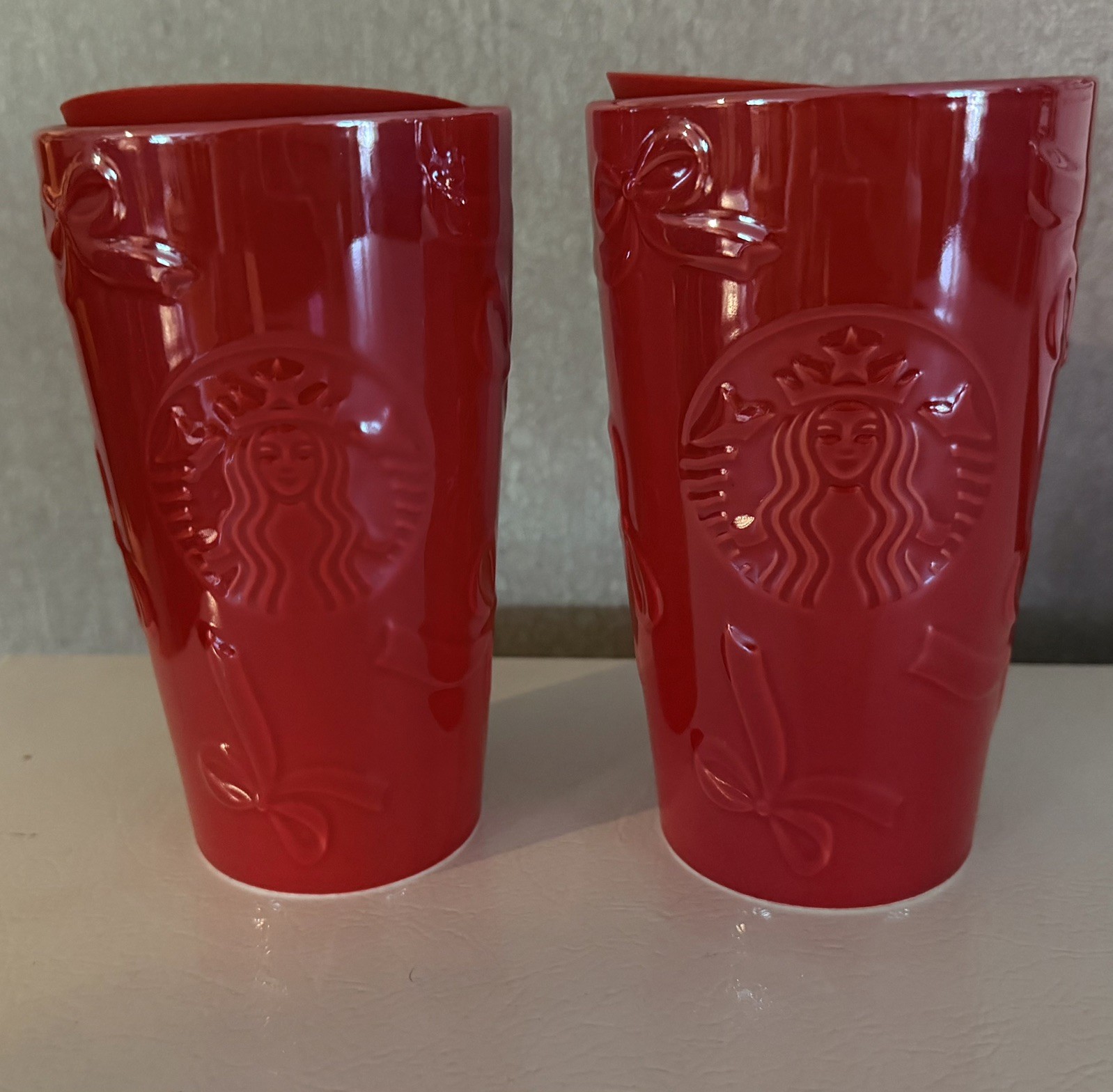 X2 Starbucks GLOSSY RED BOWS Ceramic Tumbler With Lid 12oz