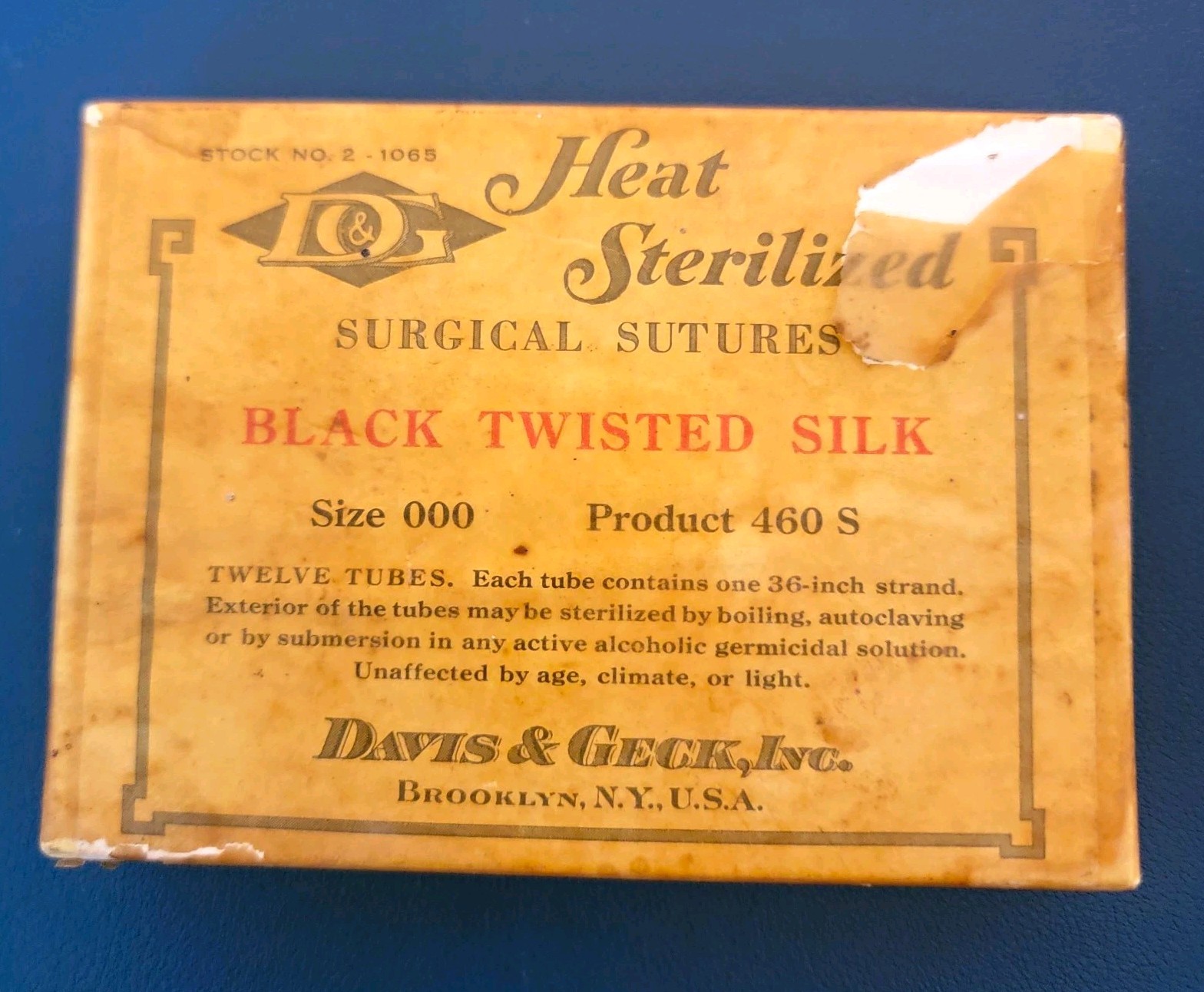 NOS Vintage Davis Geck Surgical Sutures Box Full 12 Glass Tubes Silk Antique