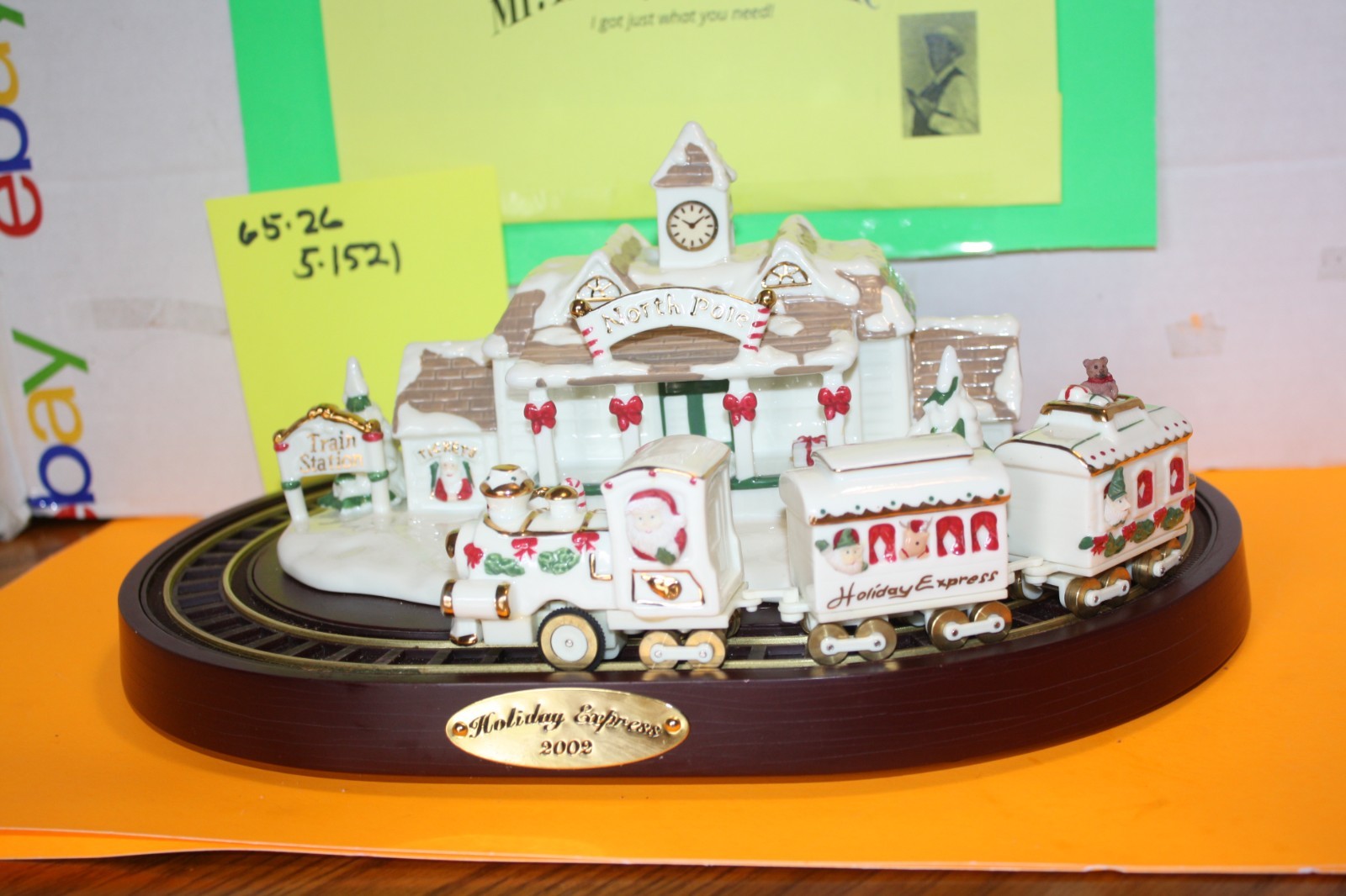 2002 Avon *Gift Collection Holiday Express Porcelain Train 2002 Avon *Gift Collection Holiday Express Porcelain Train