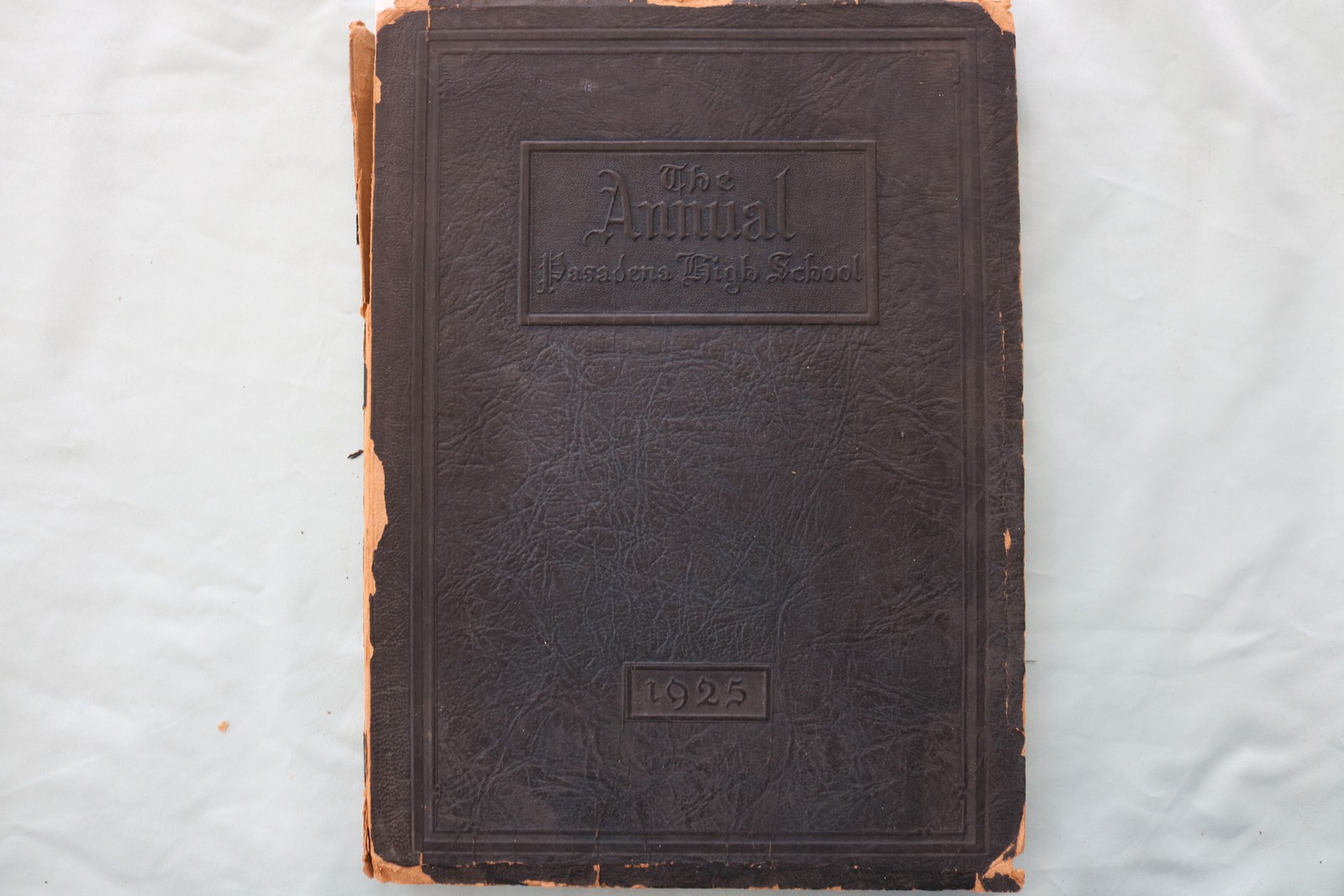 1925 THE ANNUAL PASADENA HIGH SCHOOL YEARBOOK - PASADENA, CA -SOFTCOVER- YB 3594