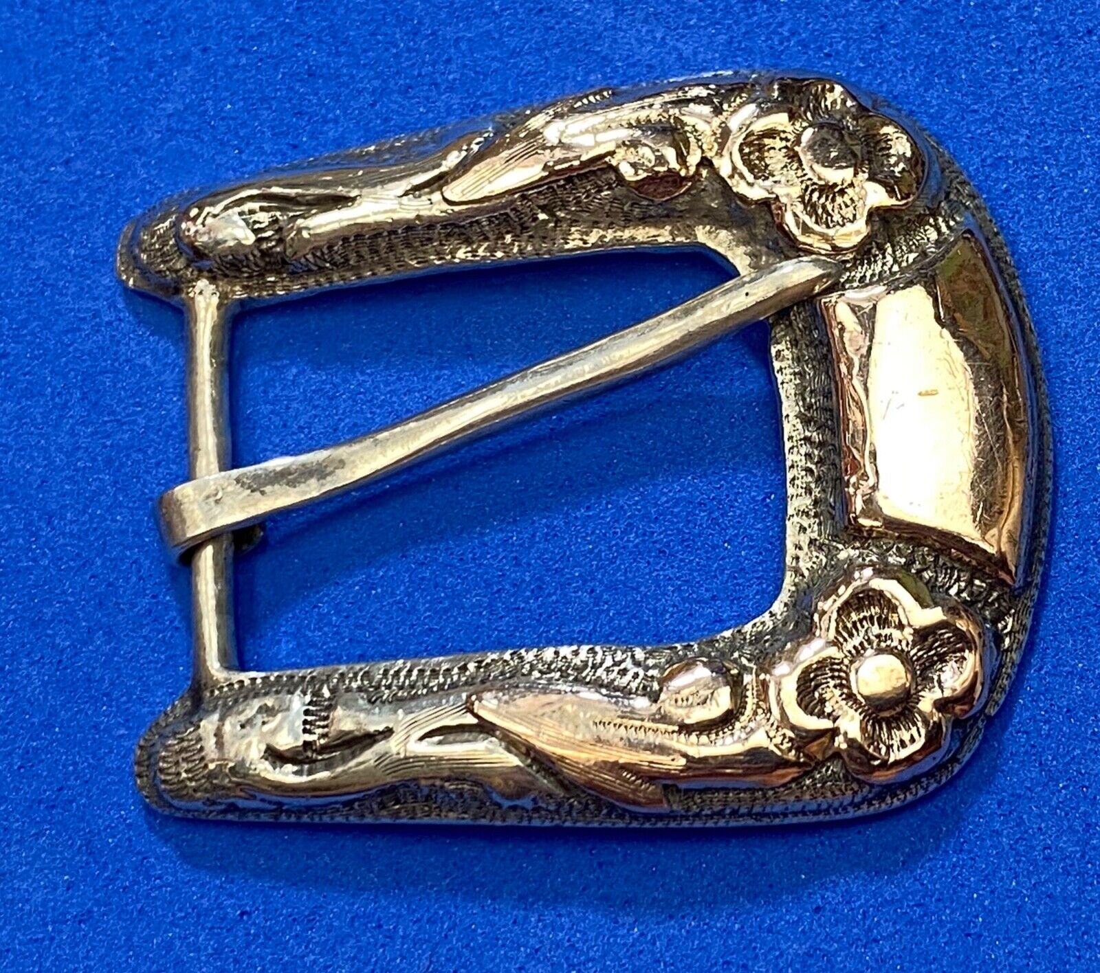SICivcino 900 Silver western ranger flower swirl belt buckle - see makers mark