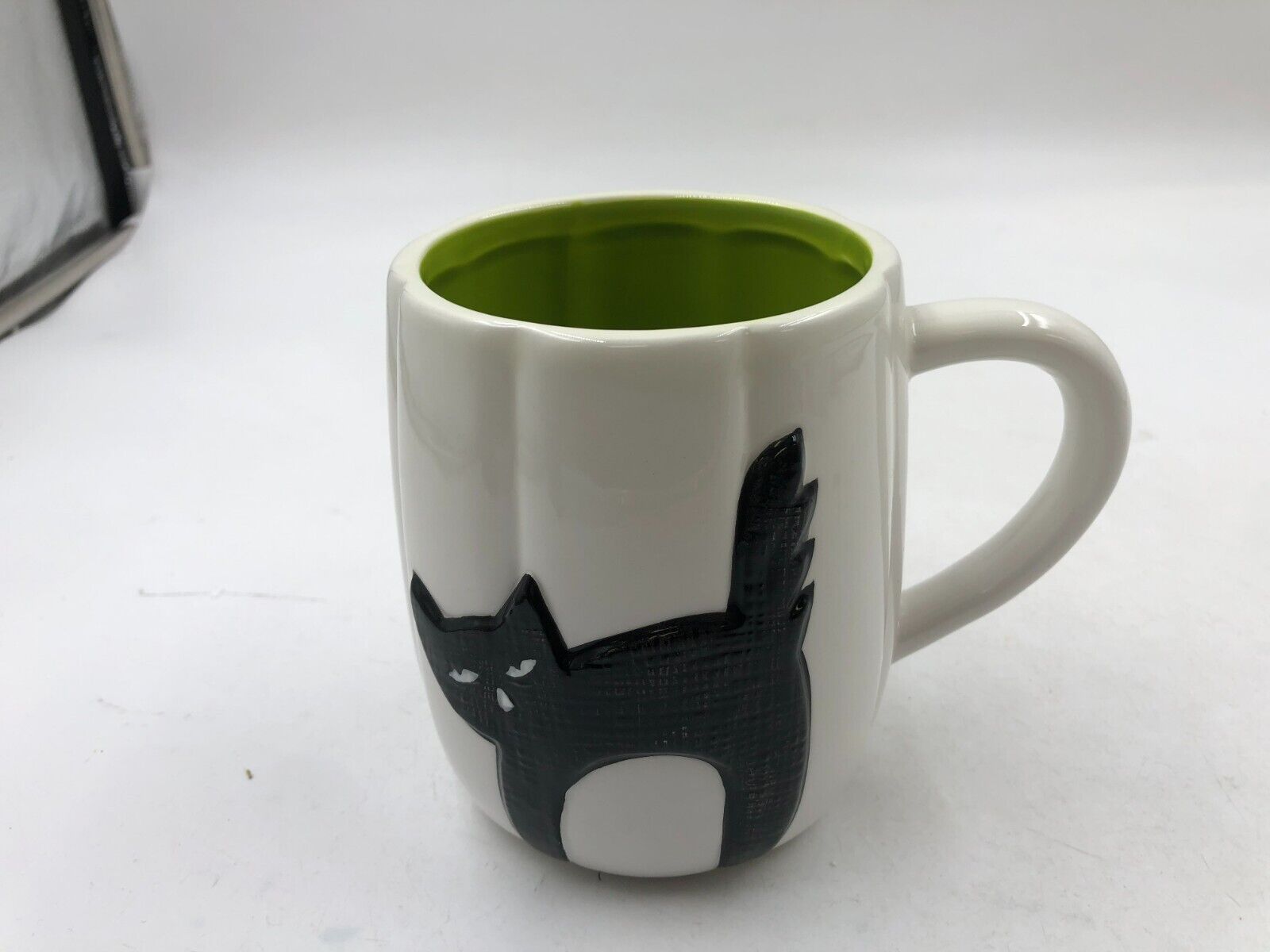 Potter’s Studio Ceramic 20oz Halloween Black Cat Coffee Mug BB01B51021