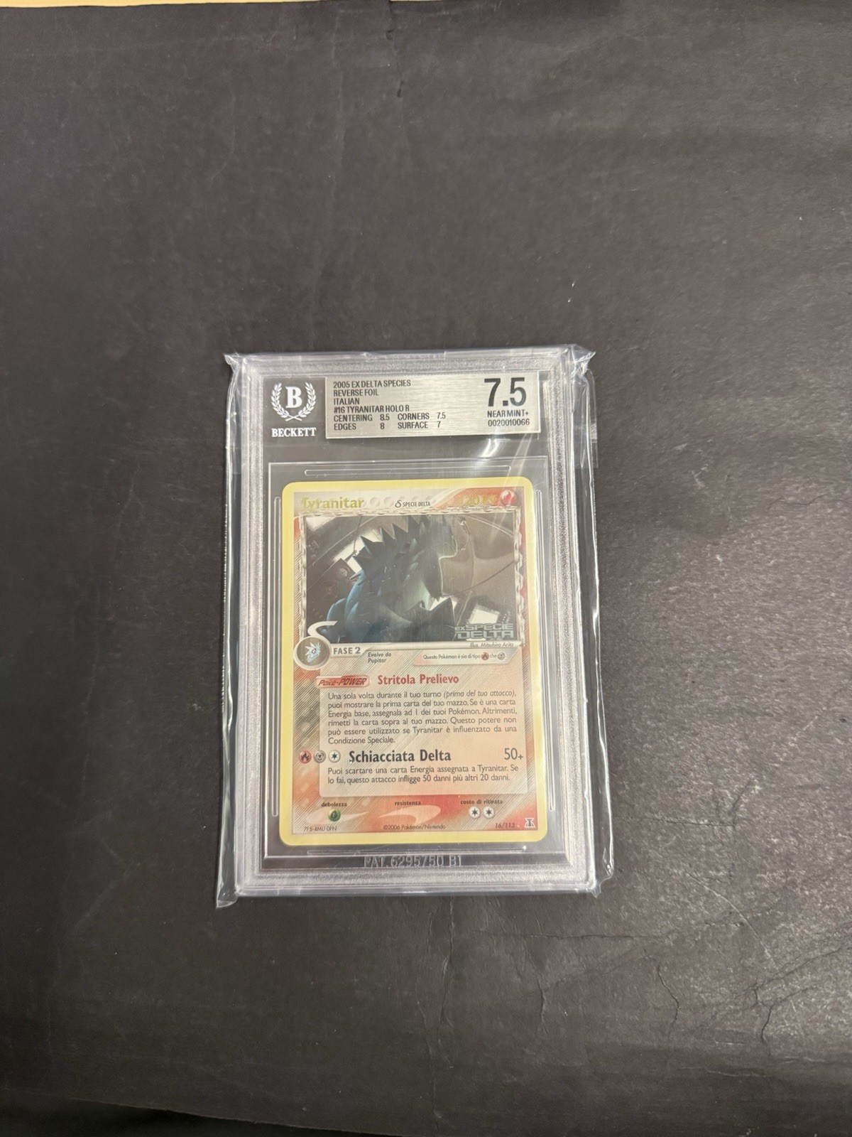 Pokemon 2006 Tyranitar #16 EX Delta Species Reverse Foil Italian BGS 7.5