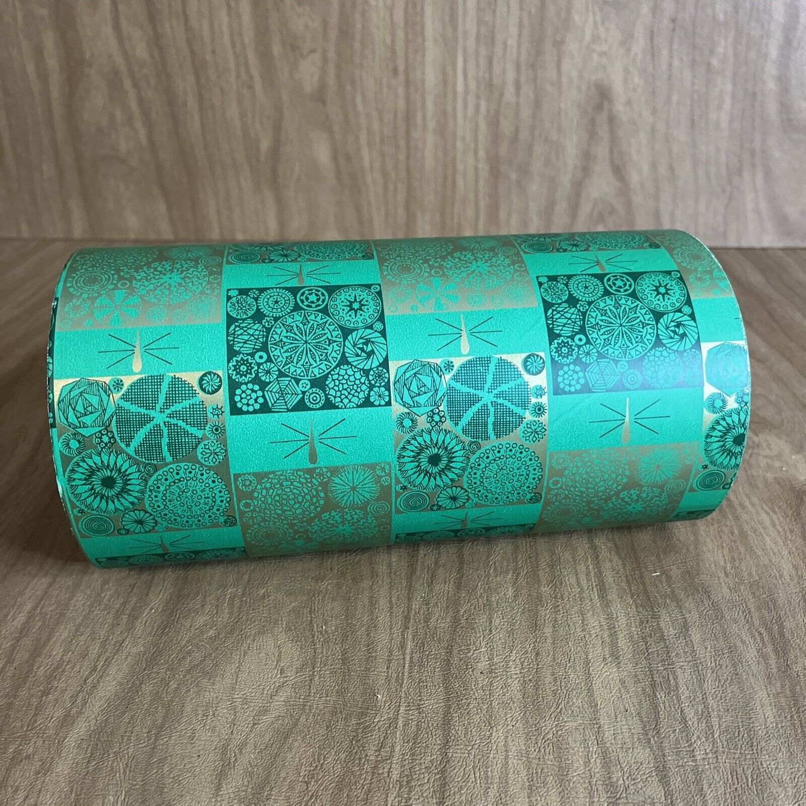 Vtg Roll Department Store Christmas Gift Wrapping Paper Green Gold MCM 9”
