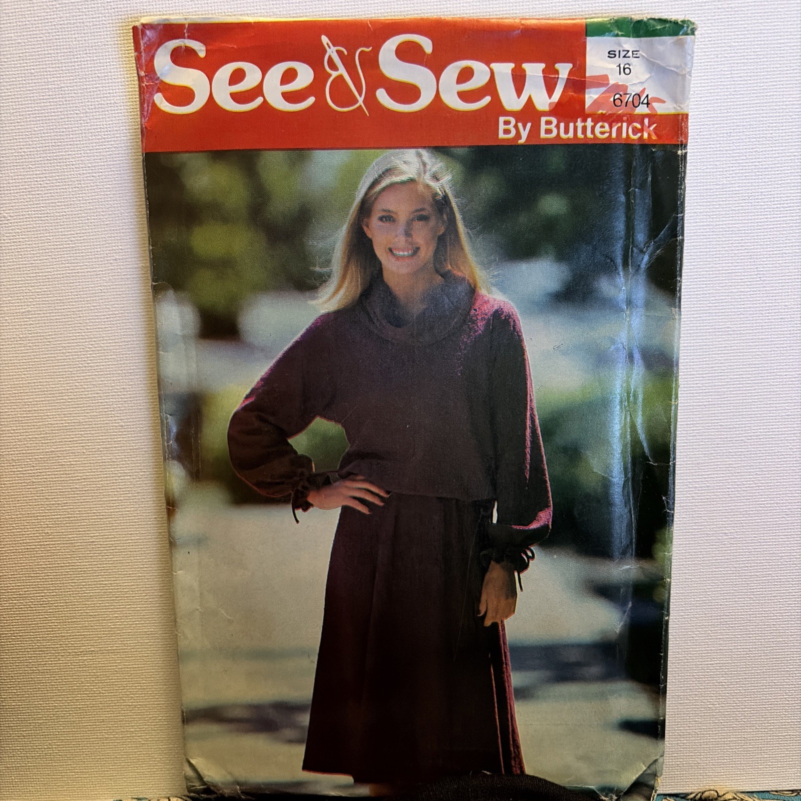 1980's Butterick/See&Sew Misses' Top,Skirt Pattern 6704 Size 16 UNCUT