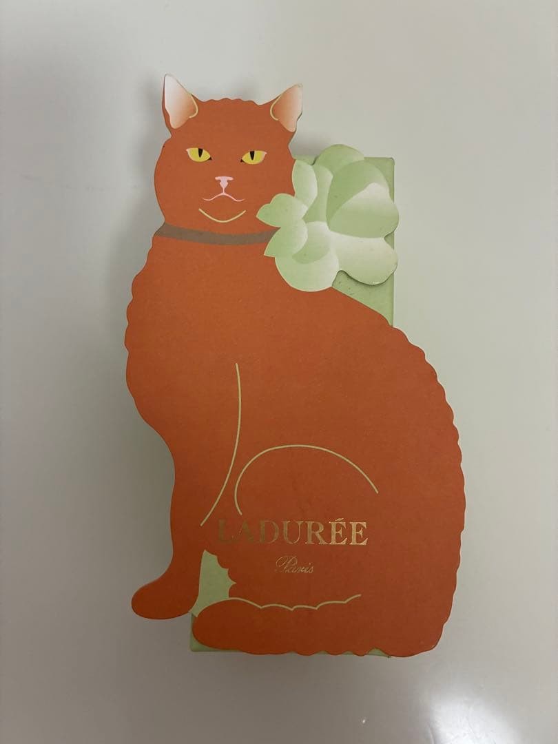 LADUREE Cat-shaped accessory case