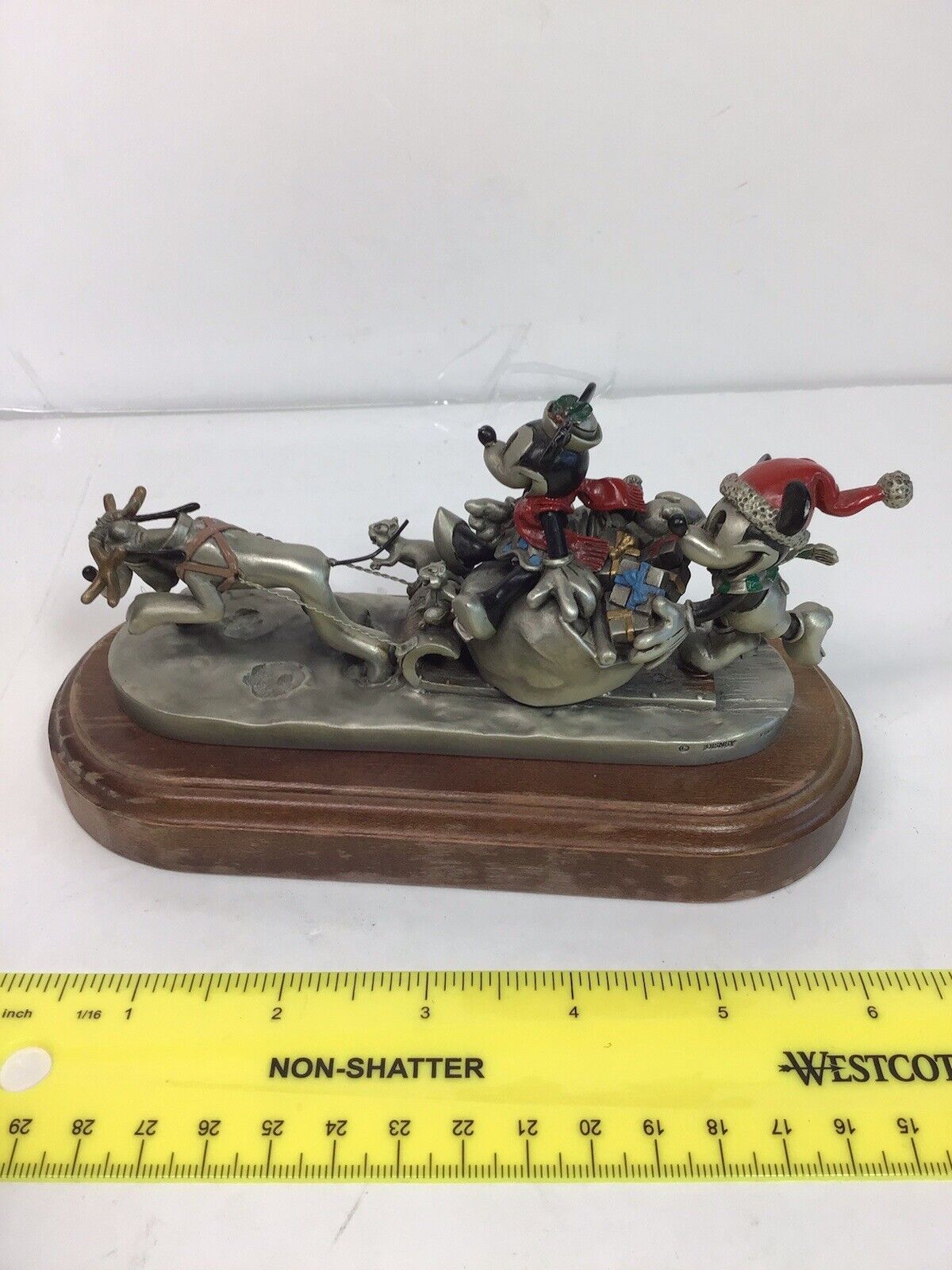 DISNEY, Hudson Creek Fine Pewter Annual Annual Christmas Special Holiday Sleigh