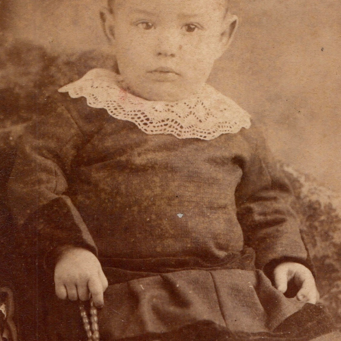 c1880s Groh Studio CDV Photo Baby Toddler Holding Rosary Beads Lace Collar Dress