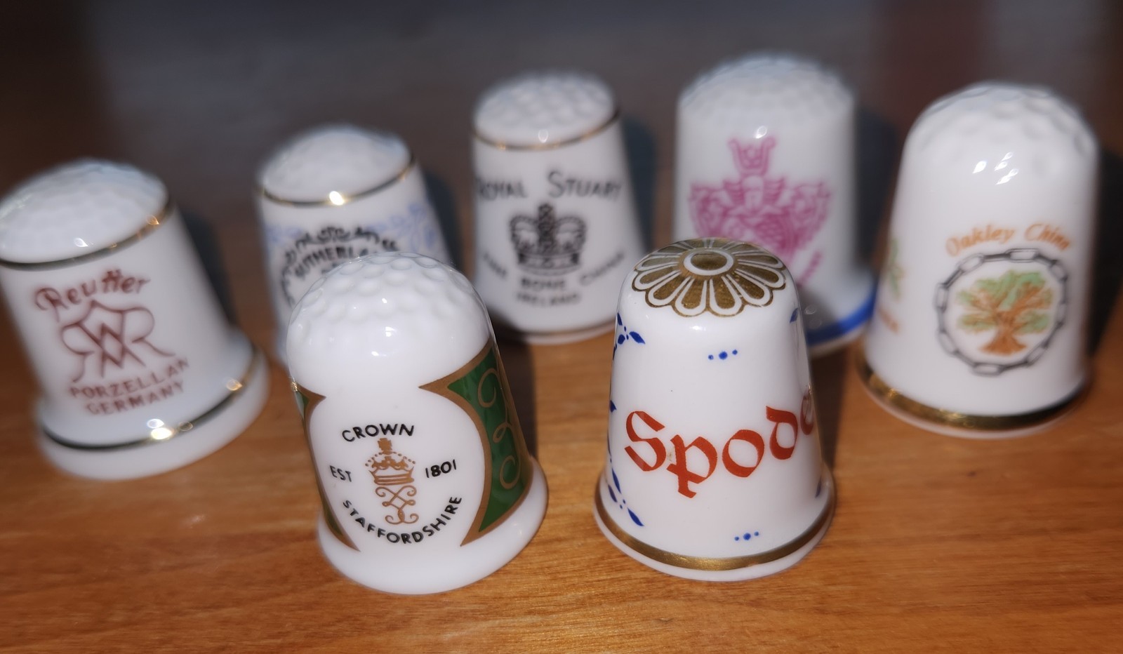 Lot Of Worlds Greatest Poecelain Houses Logo Thimbles Lot Of Worlds Greatest Poecelain Houses Logo Thimbles